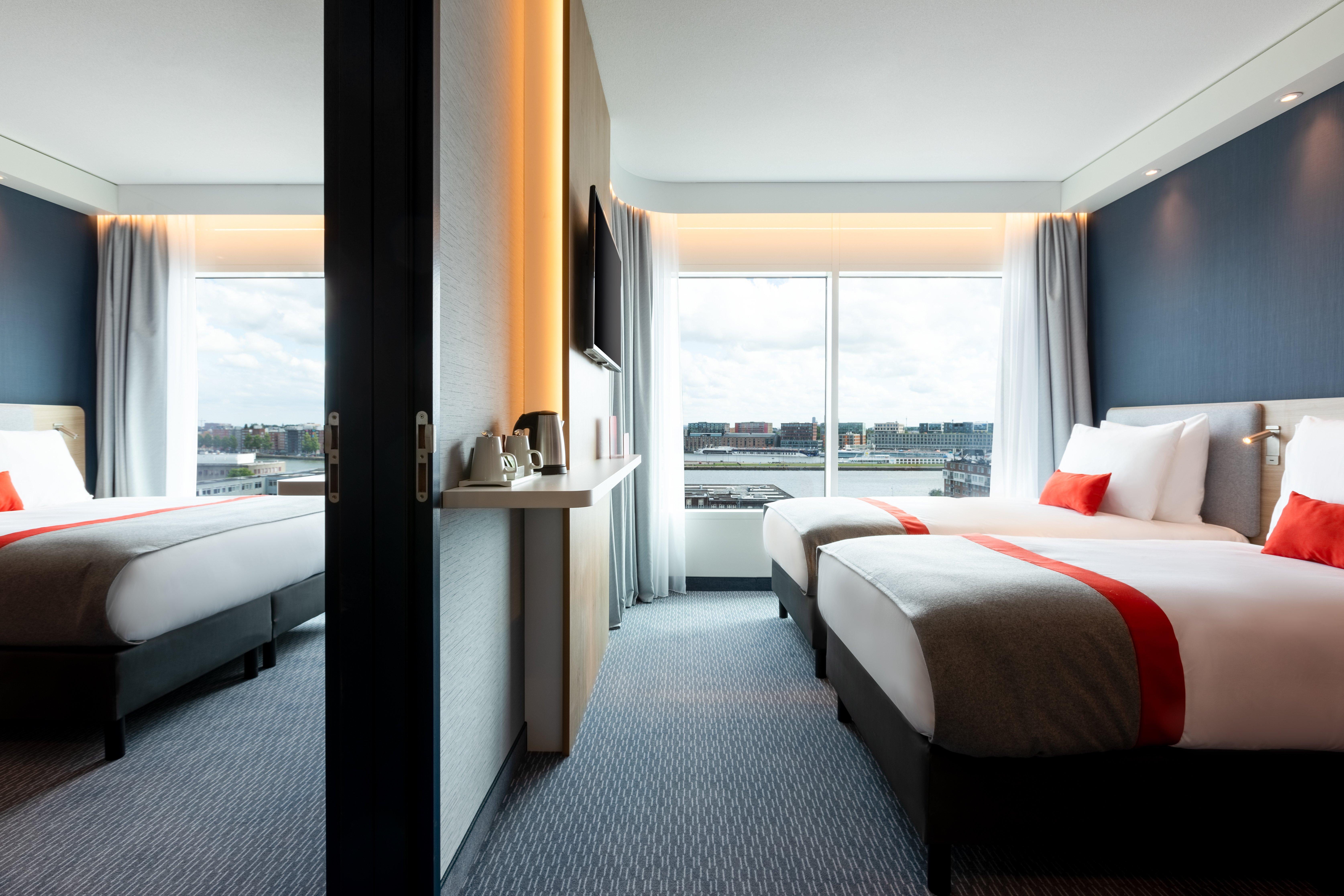 Holiday Inn Express Amsterdam - North Riverside By Ihg Buitenkant foto