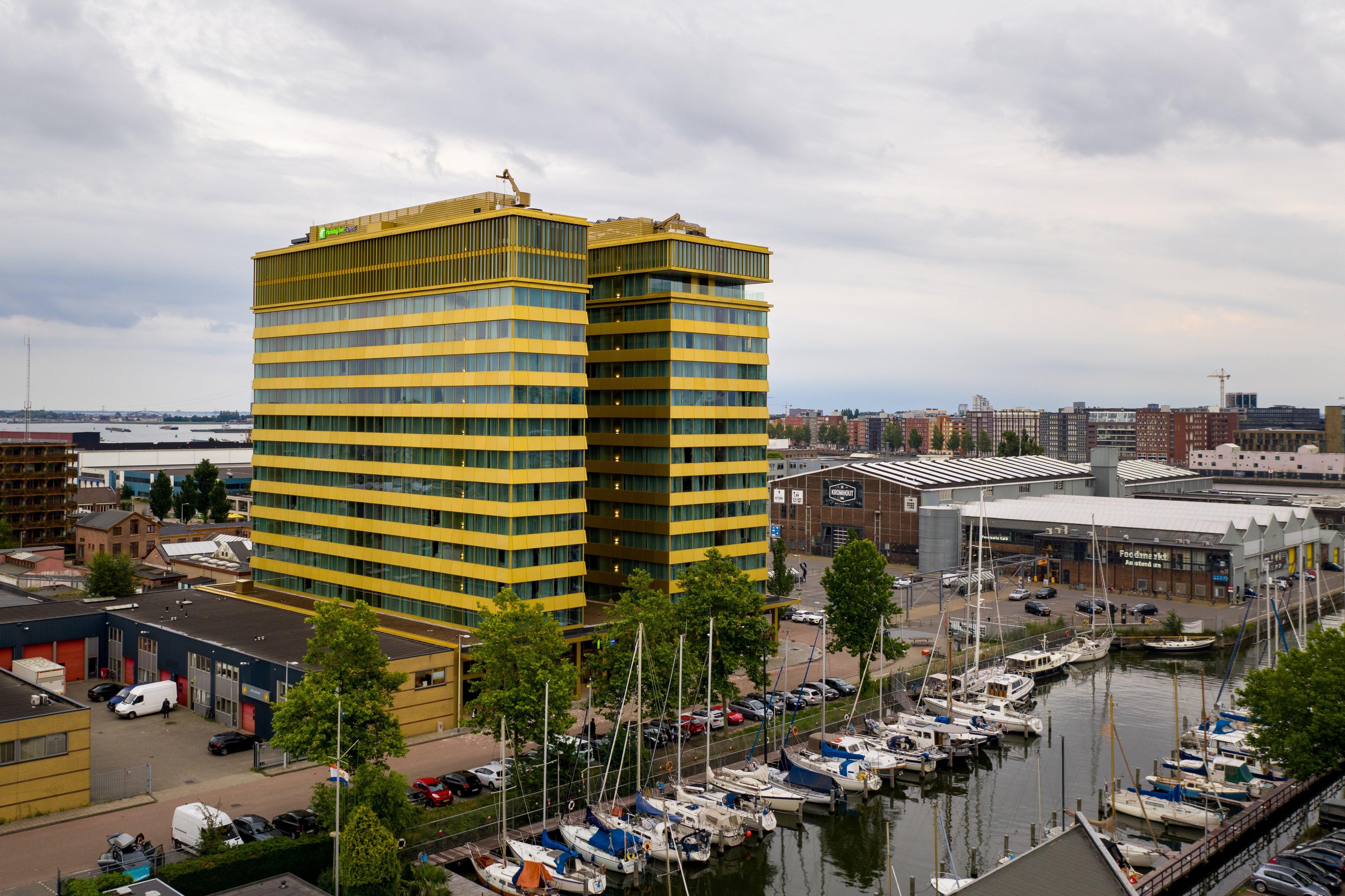 Holiday Inn Express Amsterdam - North Riverside By Ihg Buitenkant foto