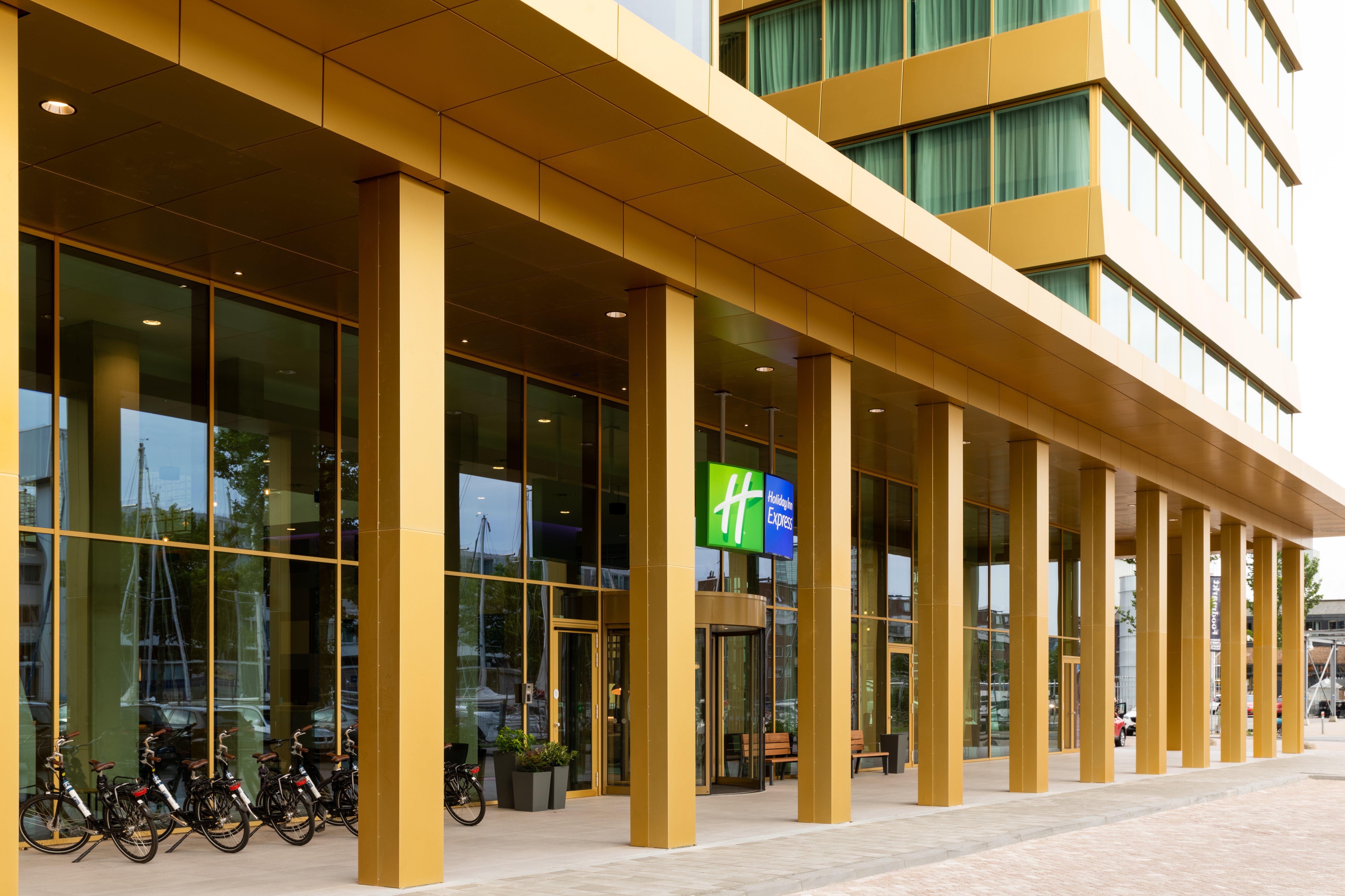 Holiday Inn Express Amsterdam - North Riverside By Ihg Buitenkant foto